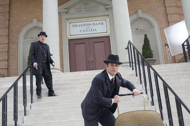 Detektyw Murdoch - Napad na bank - Z filmu - Thomas Craig, Yannick Bisson