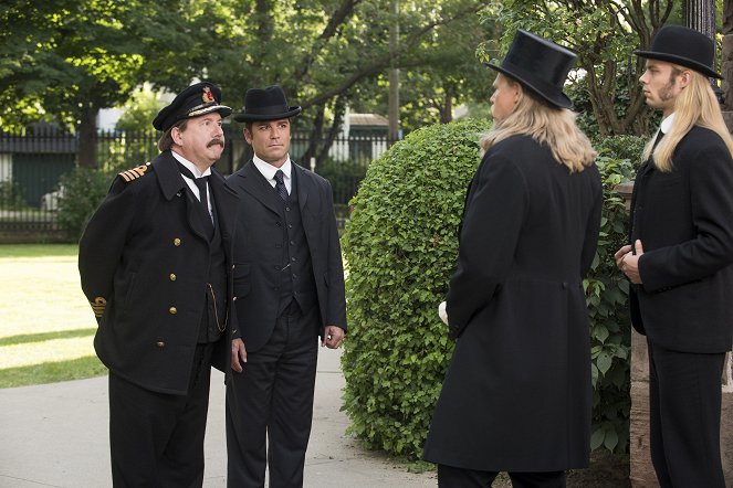 Murdoch Mysteries - The Big Chill - De la película - Rémy Girard, Yannick Bisson