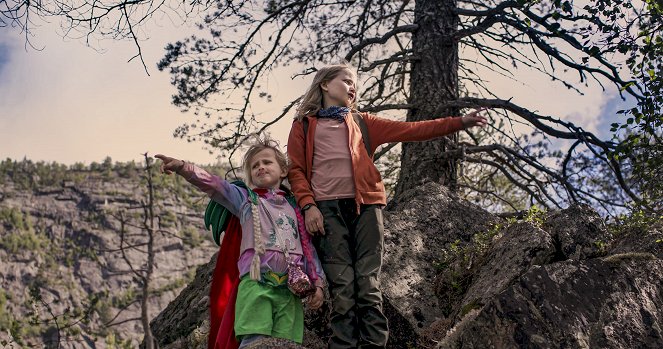 Tottori! Sommeren vi var alene - Filmfotók - Billie Østin, Vega Østin