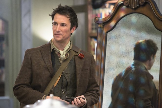 The Librarians - Season 1 - And the Sword in the Stone - Photos - Noah Wyle