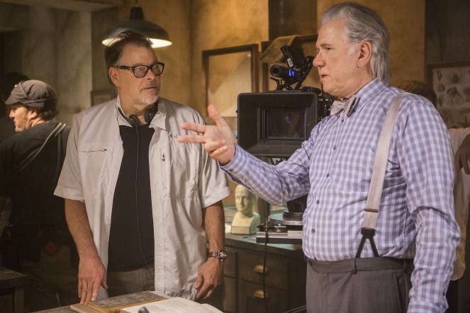 The Librarians - And Santa's Midnight Run - Making of - John Larroquette