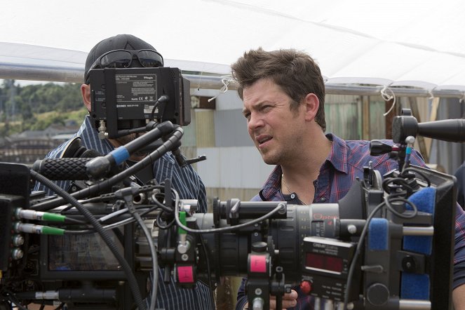 The Librarians - Season 1 - And the City of Light - Making of - Christian Kane