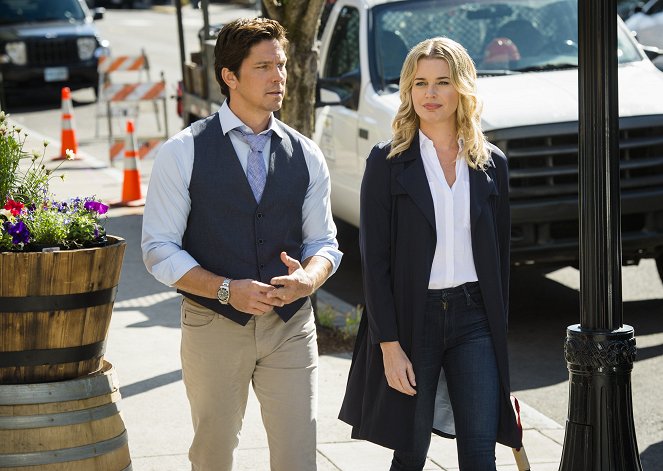 The Librarians - And the Infernal Contract - Do filme - Michael Trucco, Rebecca Romijn