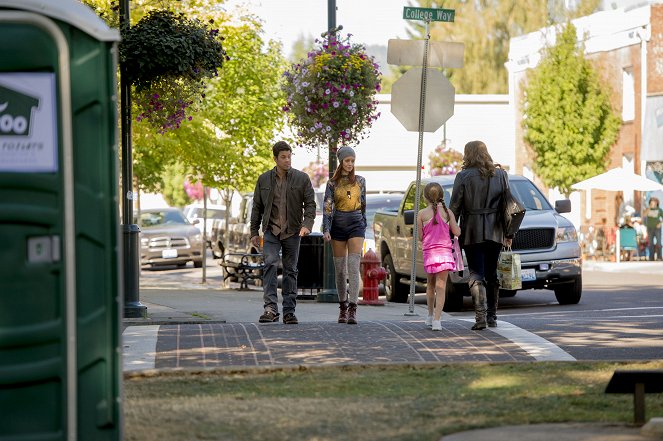 The Librarians - And the Happily Ever Afters - Photos - Christian Kane, Lindy Booth