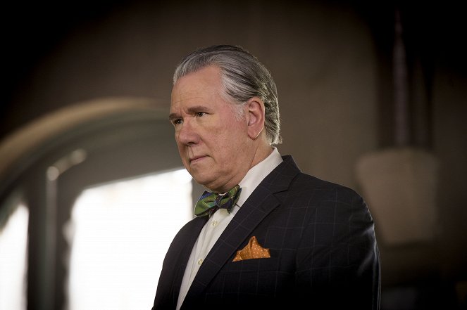 The Librarians - And the Final Curtain - Do filme - John Larroquette