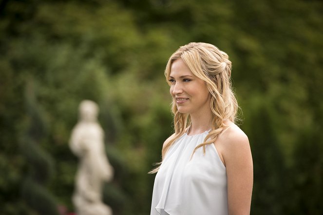 The Librarians - And the Final Curtain - Photos - Beth Riesgraf