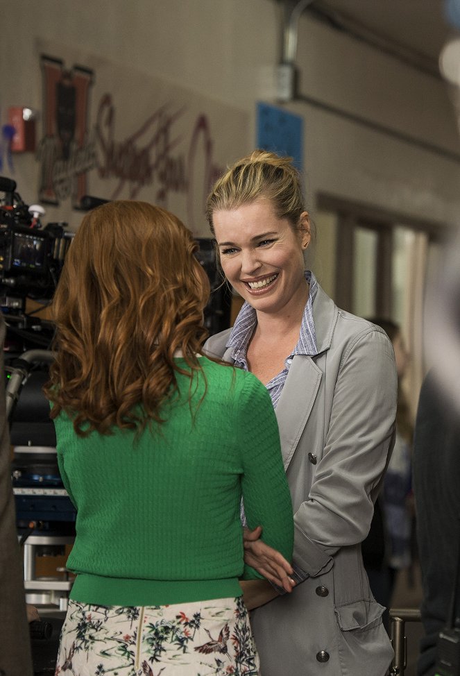 The Librarians - And the Self-Fulfilling Prophecy - Van film - Rebecca Romijn