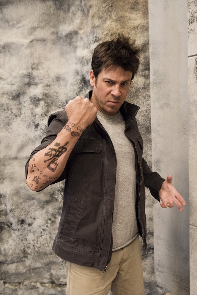 The Librarians - And the Wrath of Chaos - De filmagens - Christian Kane