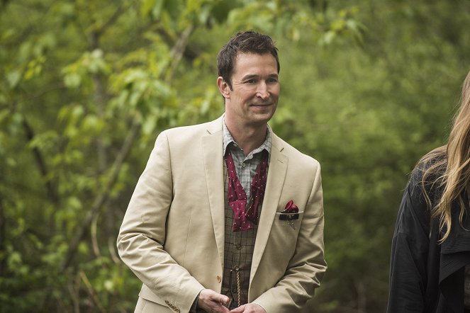 The Librarians - And the Dark Secret - Photos - Noah Wyle