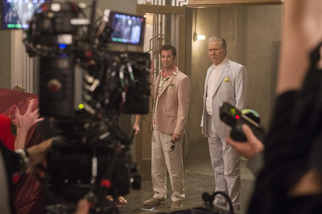 The Librarians - And the Christmas Thief - De filmagens - Noah Wyle, John Larroquette