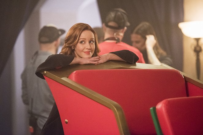 The Librarians - Season 4 - And the Christmas Thief - Photos - Lindy Booth