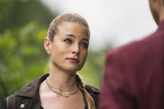 The Librarians - Season 4 - And the Graves of Time - Photos