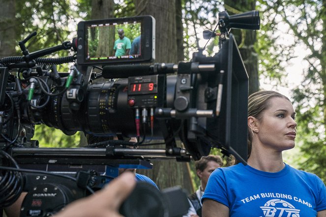 The Librarians - And the Disenchanted Forest - Making of - Rebecca Romijn