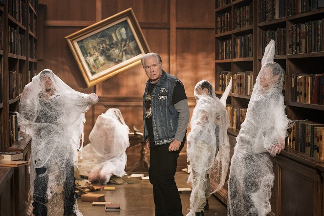 The Librarians - And Some Dude Named Jeff - Van film - John Larroquette