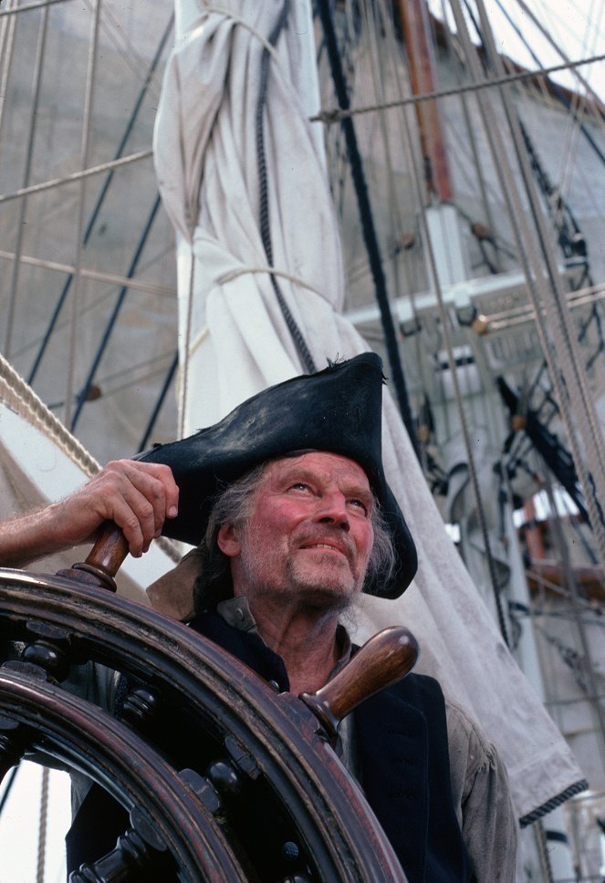 Treasure Island - Van film - Charlton Heston