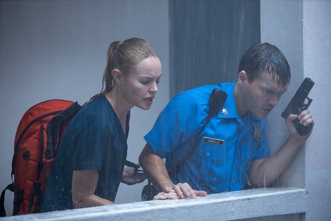 Zabójczy żywioł - Z filmu - Kate Bosworth, Emile Hirsch