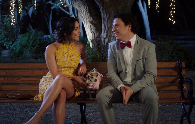 Dog Days - Herz, Hund, Happy End! - Filmfotos - Vanessa Hudgens, Jon Bass