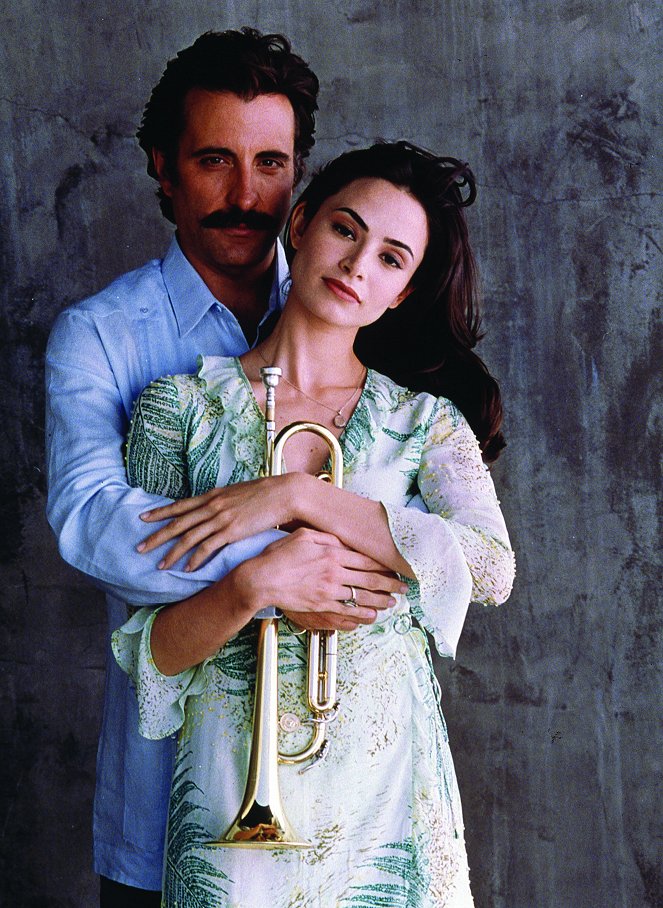 For Love or Country: The Arturo Sandoval Story - Promokuvat - Andy Garcia, Mía Maestro