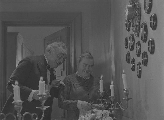 Svarta rosor - Film - Carl Barcklind, Karin Swanström