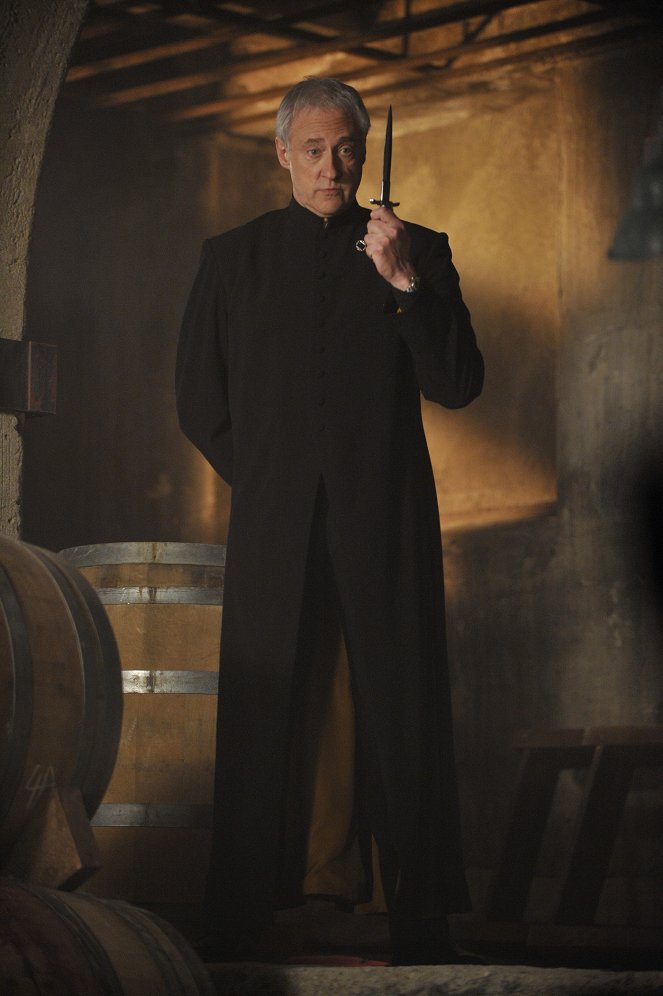 Warehouse 13 - A New Hope - Photos - Brent Spiner
