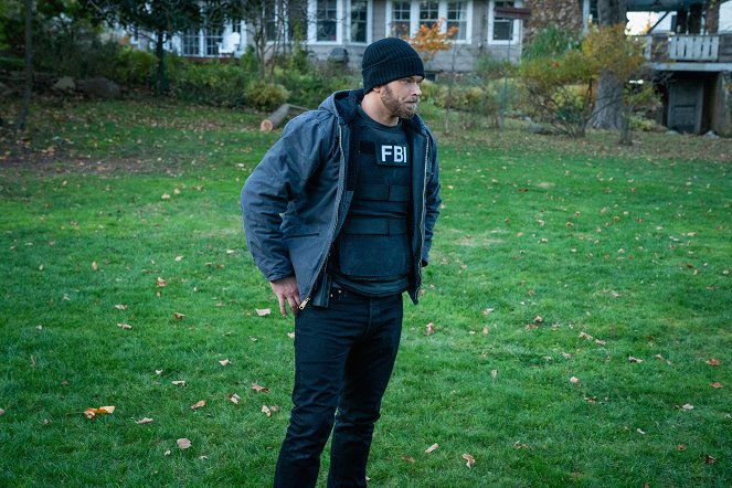 FBI: Most Wanted - Invisible - De la película - Kellan Lutz