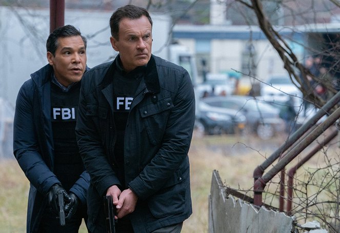 FBI: Most Wanted - Ghosts - Do filme - Nathaniel Arcand, Julian McMahon