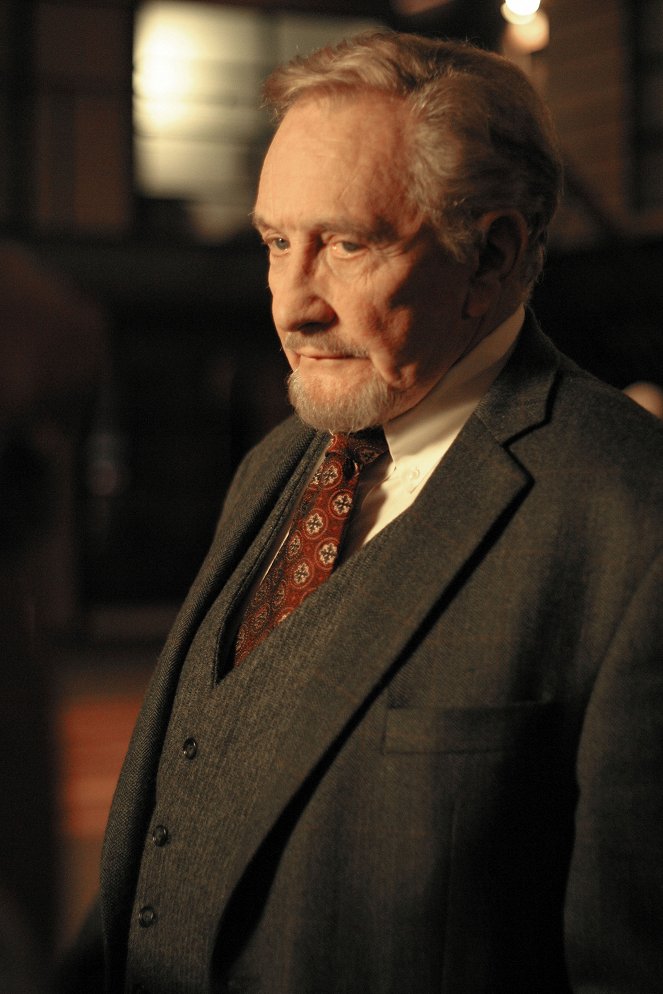 Angel - Lineage - Photos - Roy Dotrice
