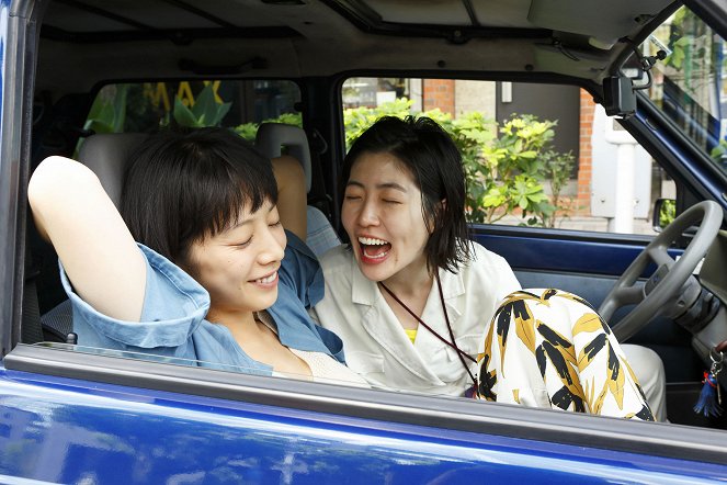 Blue Hour ni buttobasu - Van film - Kaho Indou, Eun-Kyung Shim