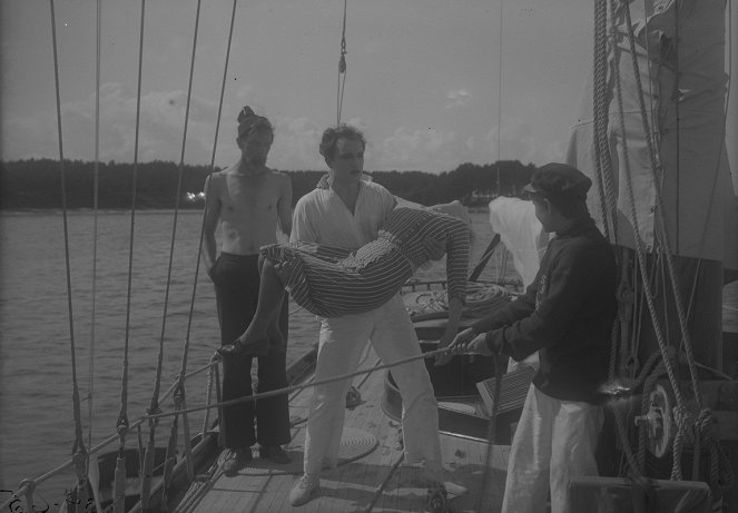 Pellagonian kuningatar - Kuvat elokuvasta - Gustaf Lövås, Felix Grönfeldt