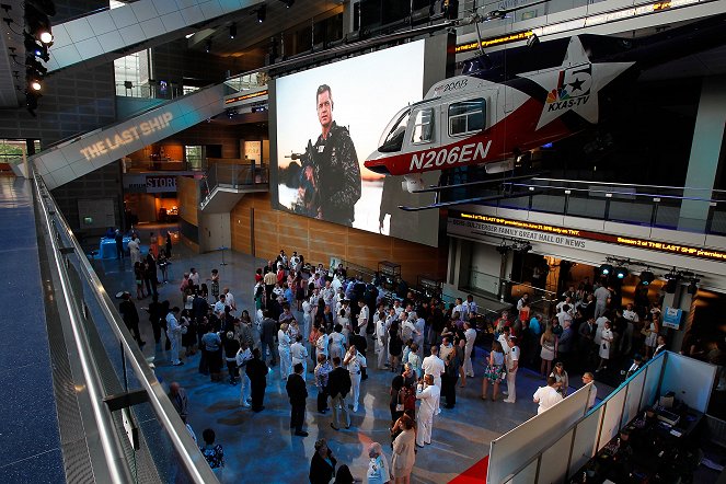 The Last Ship - Season 2 - Events - TNT 'The Last Ship' Washington D.C. Screening at The Newseum on June 12, 2015 in Washington, DC