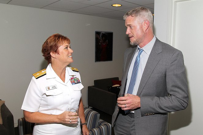 The Last Ship - Season 2 - Veranstaltungen - TNT 'The Last Ship' Washington D.C. Screening at The Newseum on June 12, 2015 in Washington, DC