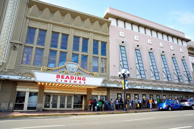 The Last Ship - Season 2 - Events - TNT's 'The Last Ship' USO screening at Reading Cinemas Gaslamp 15 on June 15, 2015 in San Diego, California