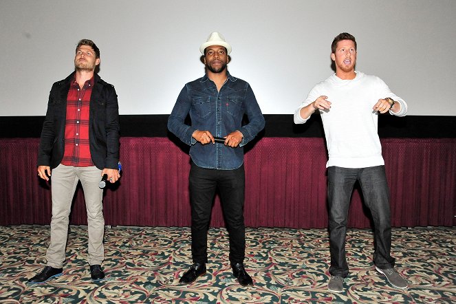 The Last Ship - Season 2 - Events - TNT's 'The Last Ship' USO screening at Reading Cinemas Gaslamp 15 on June 15, 2015 in San Diego, California