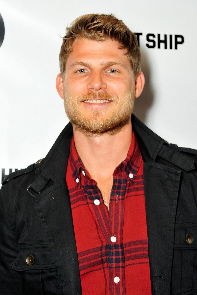 Poslední loď - Série 2 - Z akcí - TNT's 'The Last Ship' USO screening at Reading Cinemas Gaslamp 15 on June 15, 2015 in San Diego, California