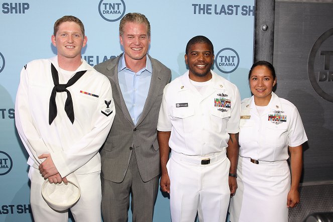 The Last Ship - Season 1 - Événements - TNT's "The Last Ship" screening at NEWSEUM on June 4, 2014 in Washington, DC