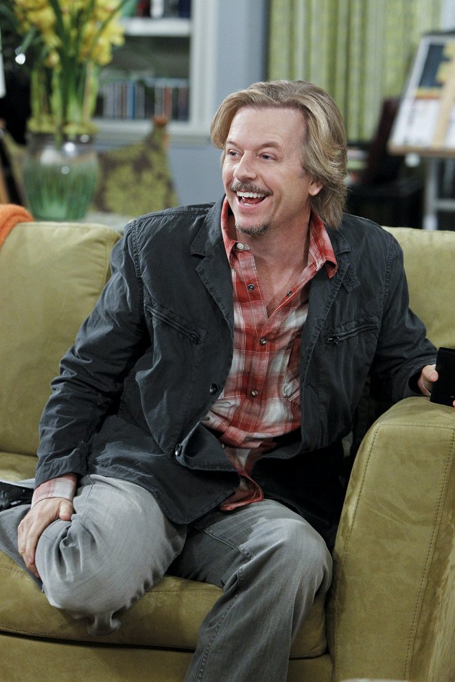 Rules of Engagement - Timmy Quits - Photos - David Spade