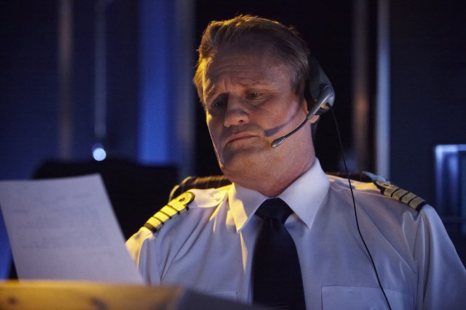 Mayday - Alarm im Cockpit - Season 12 - Air France 447 verschollen - Filmfotos - Russell Ferrier