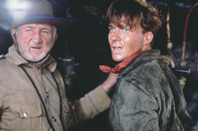 Indiana Jones - Crónicas da Juventude - Do filme - Ronald Fraser, Sean Patrick Flanery