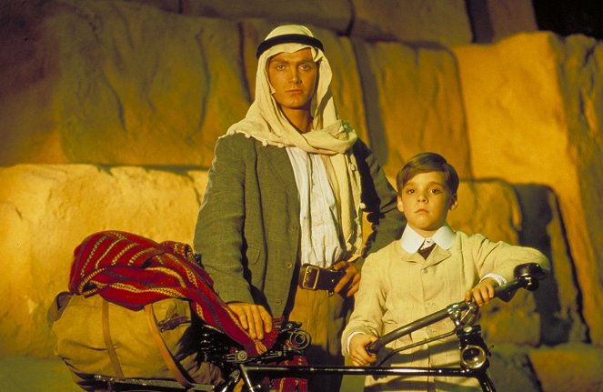 Die Abenteuer des jungen Indiana Jones - Der Fluch der Mumie - Werbefoto - Corey Carrier