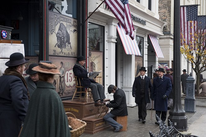 Murdoch Mysteries - From Buffalo with Love - Photos - Yannick Bisson, Thomas Craig