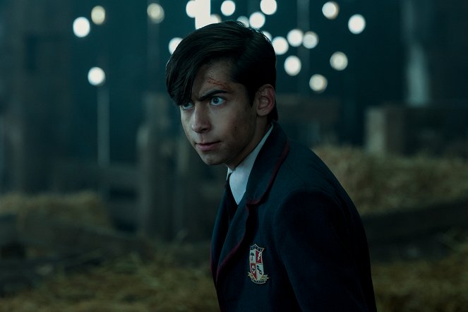 The Umbrella Academy - The End of Something - Photos - Aidan Gallagher