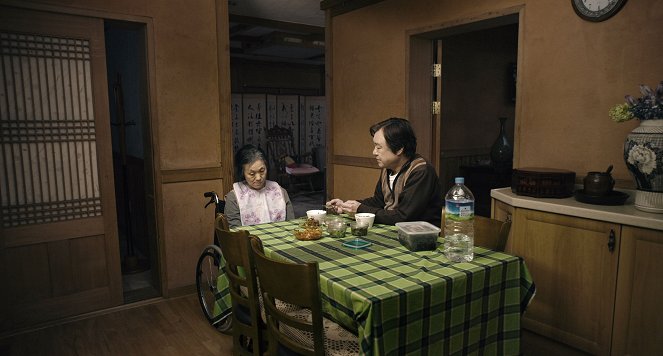 Yokchang - Kuvat elokuvasta - Gook-hyang Jeon, Jong-gu Kim