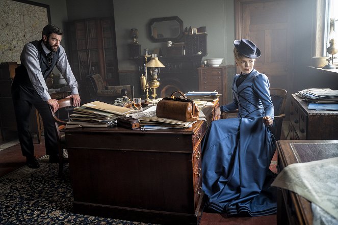 Miss Scarlet and the Duke - Season 1 - Inheritance - Filmfotos - Stuart Martin, Kate Phillips