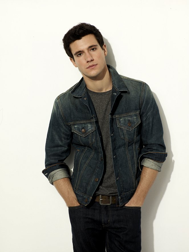 Éghasadás - Season 1 - Promóció fotók - Drew Roy