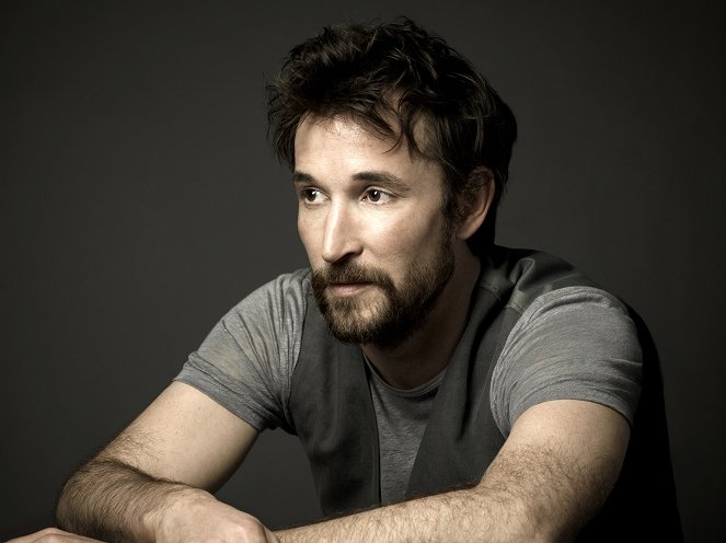 Éghasadás - Season 1 - Promóció fotók - Noah Wyle