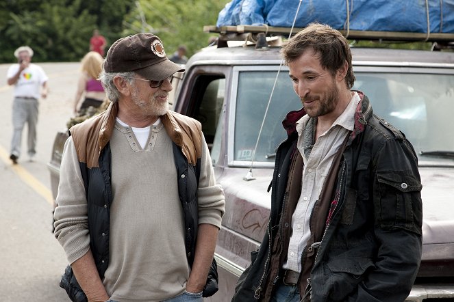 Falling Skies - Live and Learn - Making of - Steven Spielberg, Noah Wyle