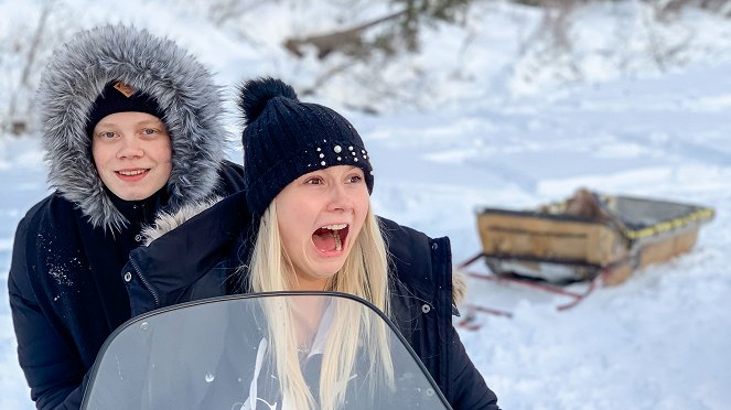 Toisessa maailmassa - Werbefoto - Casper Edel, Mandimai Sundberg