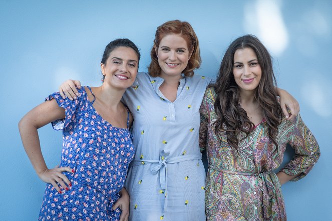 Prázdniny - Season 4 - Making of - Lucia Siposová, Zuzana Norisová, Kristína Palonder Greppelová