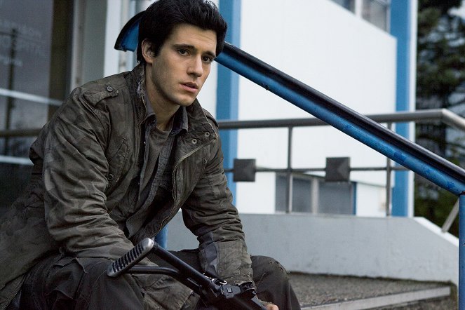 Falling Skies - Love and Other Acts of Courage - Do filme - Drew Roy