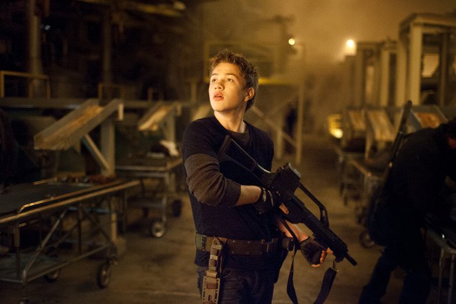Wrogie niebo - Young Bloods - Z filmu - Connor Jessup